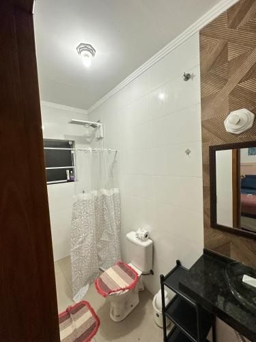 Koupelna v ubytování Casa Completa Conforto e aconchego