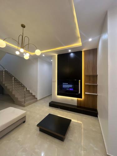 Luxurious 2 bedroom duplex