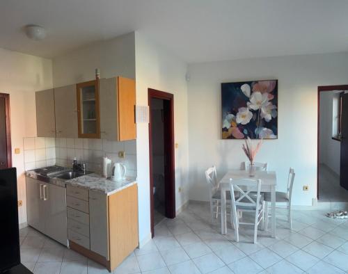 Apartments Leona