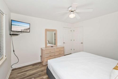 Serenity is Yours Oceanfront Pool SP2 photo 16