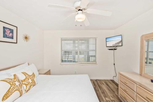 Serenity is Yours Oceanfront Pool SP2 photo 18
