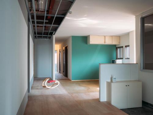 an empty room with a kitchen and a hallway at Center - Vacation STAY 18175v in Kanuma