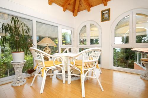 Seaside family friendly house with a swimming pool Mlini, Dubrovnik - 2145