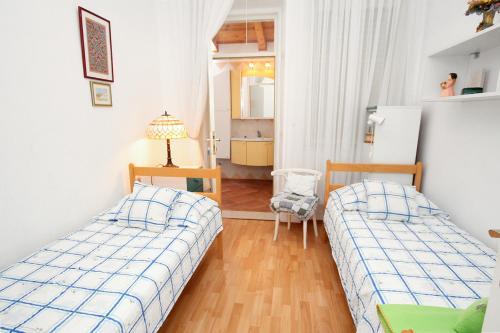Seaside family friendly house with a swimming pool Mlini, Dubrovnik - 2145