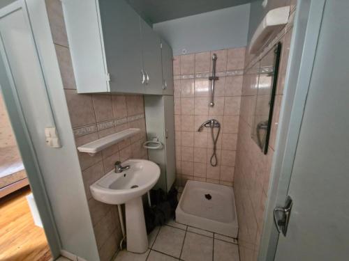 Ein Badezimmer in der Unterkunft Logement des deux ponts