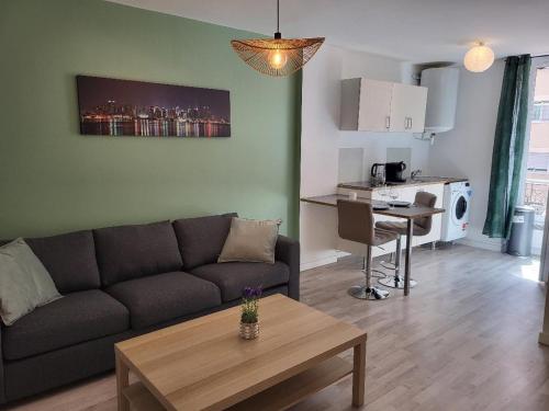 Renovated apartment, quiet