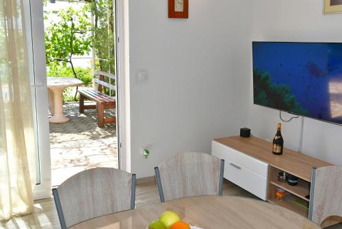 Gallery image of Holiday Home Chill Zone in Baška Voda