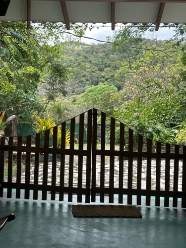 Un balcón o terraza en Honeyland hotel