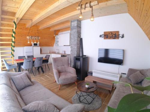 Et opholdsområde på Villa Madalina Blidinje