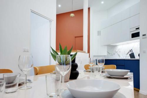 Parisian stay close to Montmartre - 2BR 8P