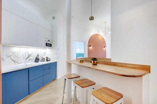 Parisian stay close to Montmartre - 2BR 8P