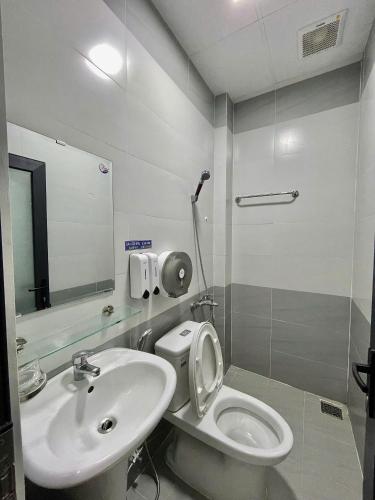 Ein Badezimmer in der Unterkunft Motel An Nguyên Đà Lạt