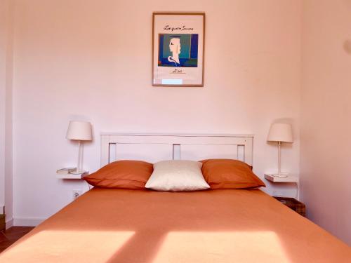 Photo de la galerie de l'établissement Villa au calme avec jardin, parking, clim, proche de tout !, à La Ciotat