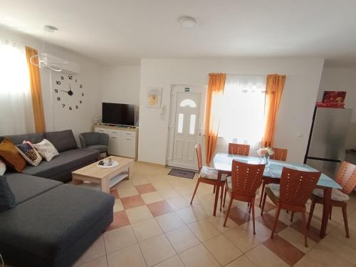 Apartman Šramek Pošesi