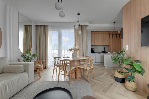 Horizon Sauna & Jacuzzi & Parking by Grand Apartme