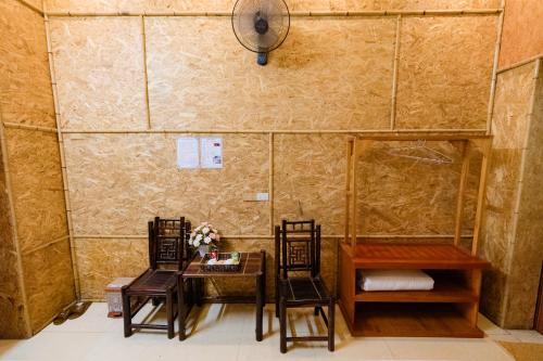 Гостиная зона в Tam Coc Mr Loa Bungalow & Resort