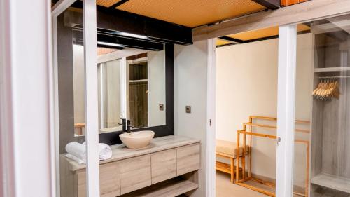 Ένα μπάνιο στο Villa Puri Gong 2, Private Pool Villa close to the beach in Bukit area