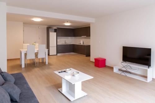 Ethra Urban Athens - One Bedroom