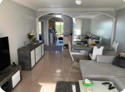 Elegant apartment a Nice, Sea View