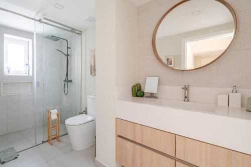 Casa Eden 2BR modern Apartment near Marina! Patio-Porch-WS-BBQ-FAST WIFI!