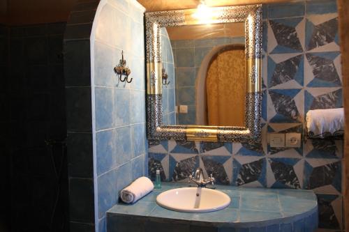 Un baño de Riad Kasbah Aiour