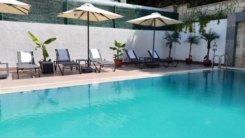 Gallery image of Ruwais Hotel in Cesme