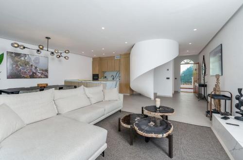 Triplex en Aloha Gardens, 4 habitaciones