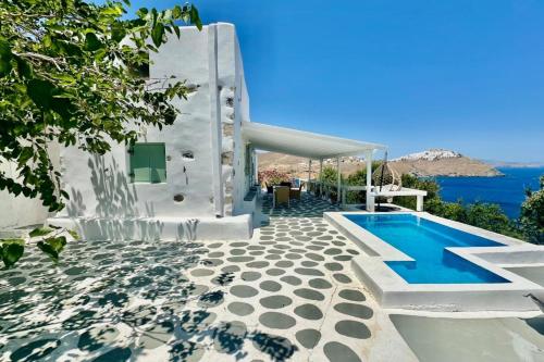 Siesta Villas Cycladic Elegance with Castle View