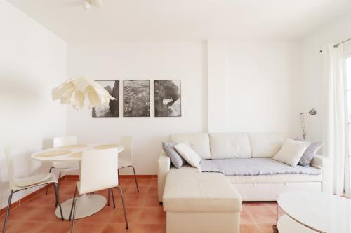 Apartamento Pescia con piscina en centro de Nerja