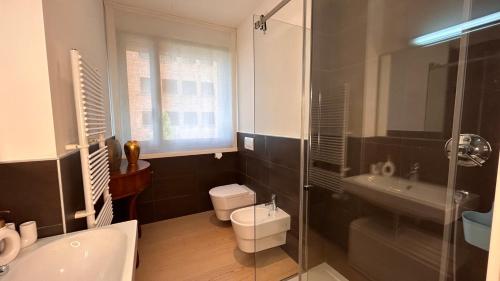 Ένα μπάνιο στο Treviso CHARME Apartment