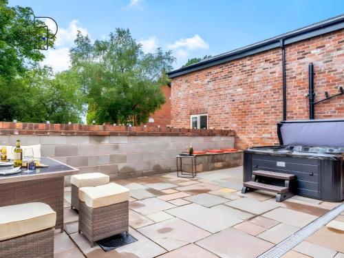 Gallery image of No 2 PolkaStays Ivy Farm Rosewood Cottage in Plumpton