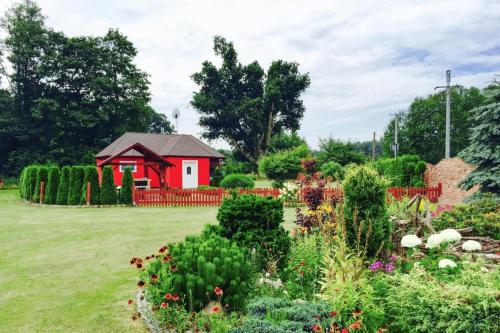 Vonkajšia záhrada v ubytovaní holiday home in Nowe Warpno