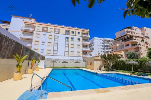Swimmingpoolen hos eller tæt på La Caleta Sea views and Pool