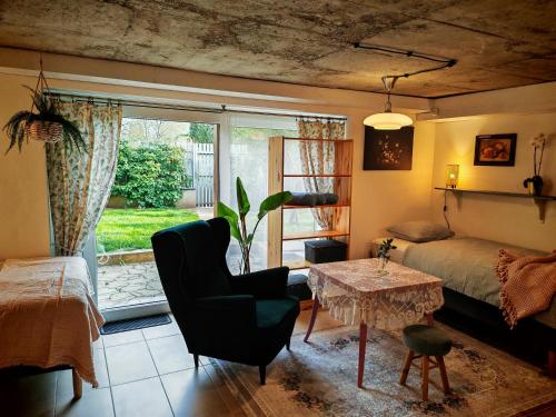 Magnolia Apartment with free parking