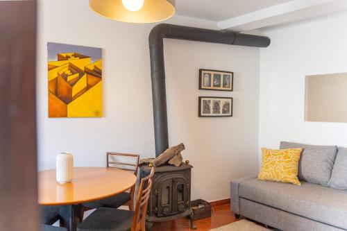 Charming Classic-Rustic Retreat in Historic Lisbon