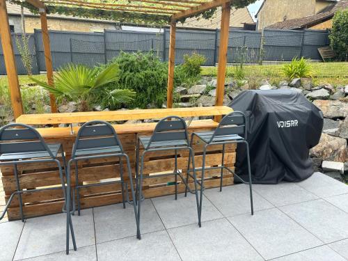 Photo de la galerie de l'établissement Location maison proche circuit 24h du Mans, à Parigné-lʼÉvêque