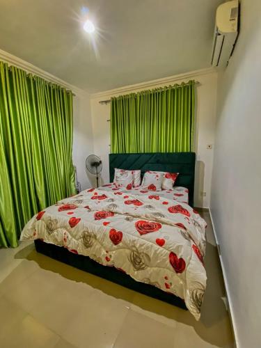 Katil atau katil-katil dalam bilik di classy 1 BR APT WiFi power supply non stop