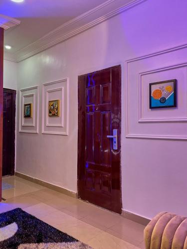 Gambar di galeri bagi classy 1 BR APT WiFi power supply non stop di Oduwole
