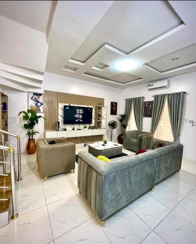 TV a/nebo společenská místnost v ubytování The D3 Luxe Residence