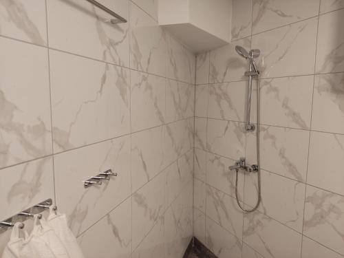 Ένα μπάνιο στο Apartmani Kula