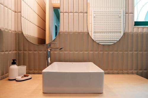 The Verve by Zoia Living