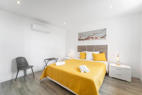Brand new apartment - Balcony with sea view