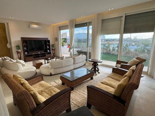 Villa Seashell For Rent