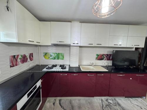 Dapur atau dapur kecil di Smart apartment 2 rooms