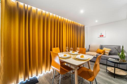 Brand new private modern apartment with Patio and Sea View