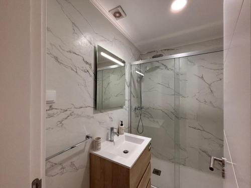 Ένα μπάνιο στο Charming Baixa IV - 3 Room APT