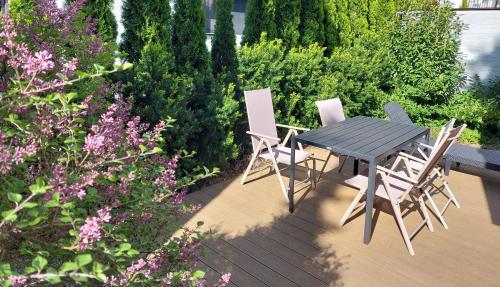 Sea Suite Garden & Pines