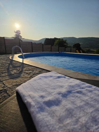Πισίνα στο ή κοντά στο Rovni lake house