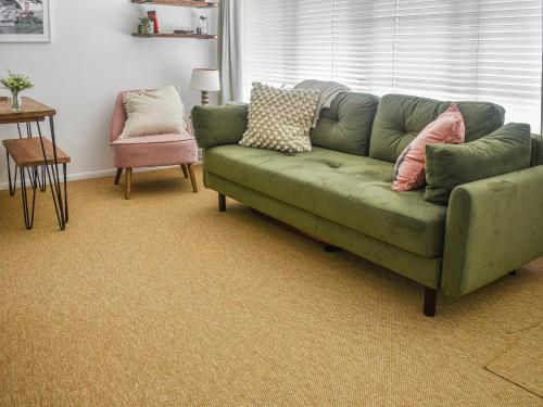 Et opholdsområde på Skylark Chalet