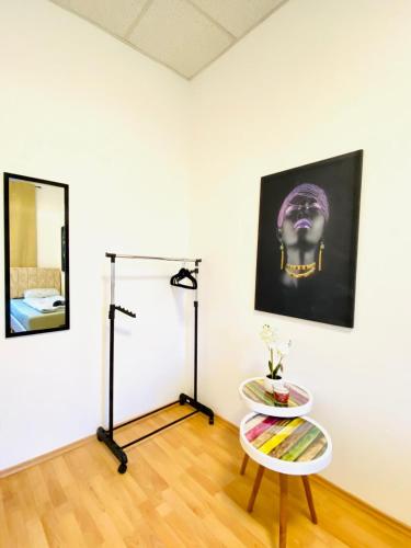 Gambar di galeri bagi Comfortable 5BR shared Apt Well Connected Location di Vienna